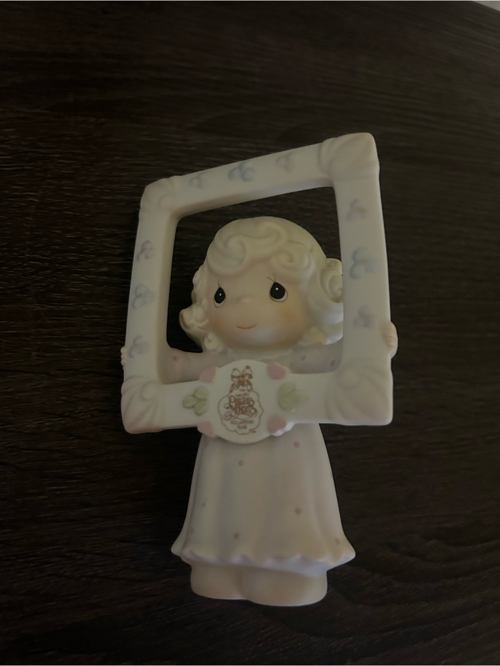 Porcelain Precious Moments “ You are Pretty as a Picture “@1996 collectible